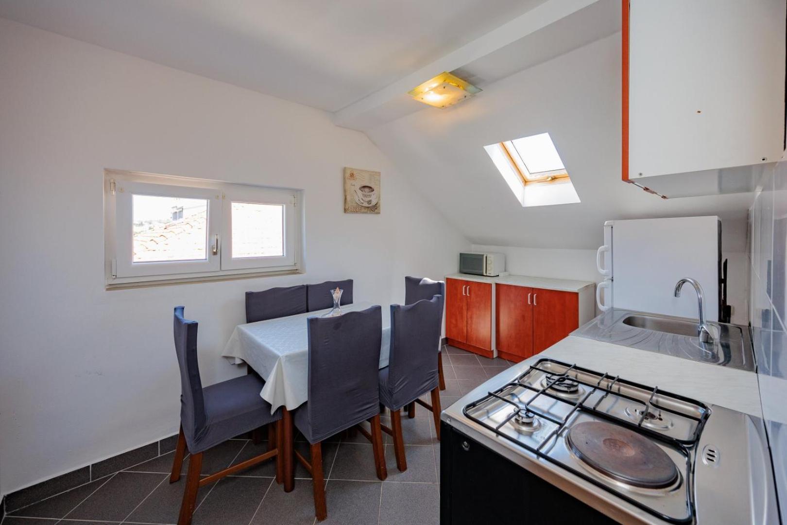 Crowonder Lucky Holiday House With Pool And Patio 30 Meters From The Beach Zadar Ngoại thất bức ảnh