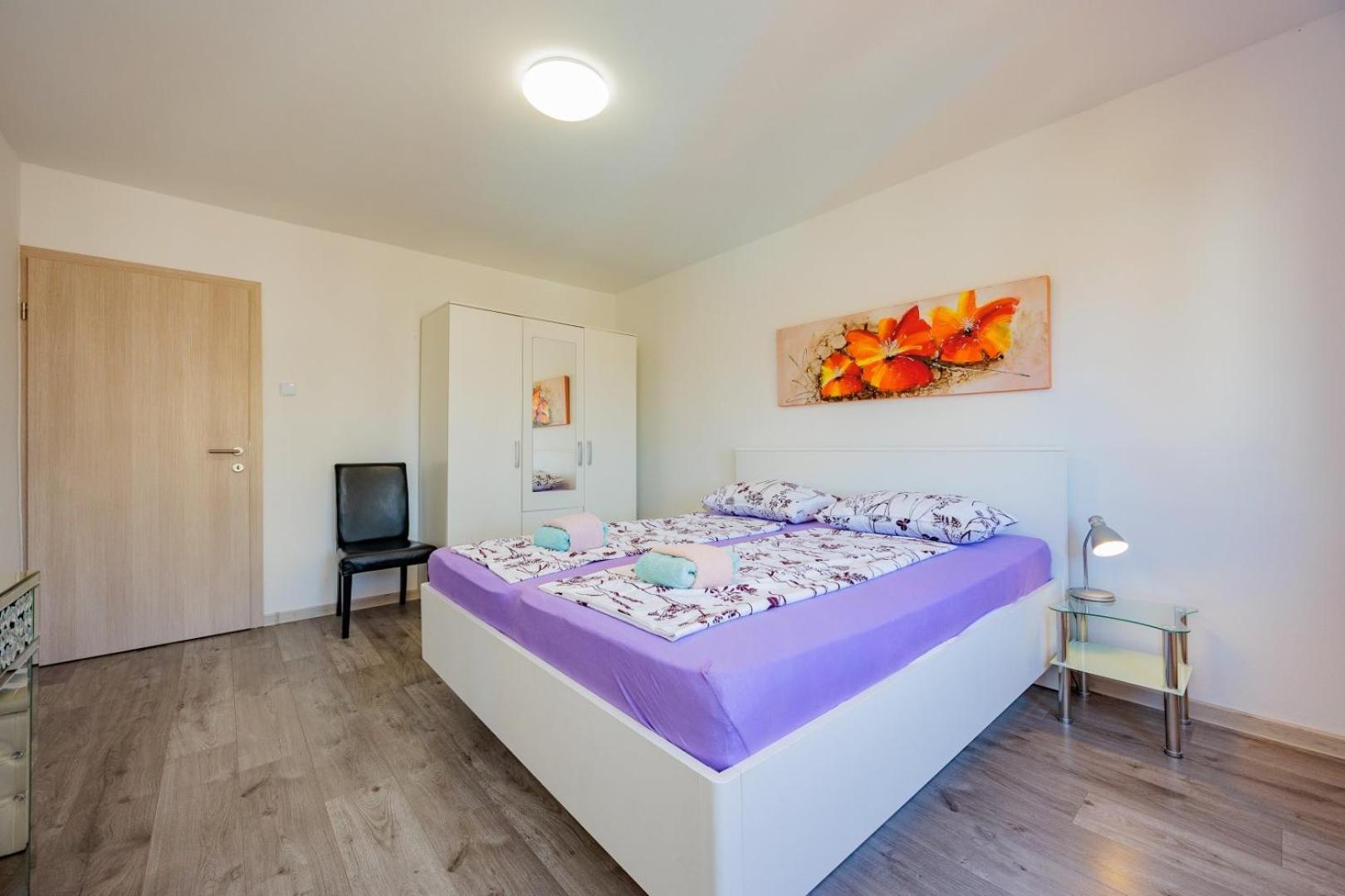 Crowonder Lucky Holiday House With Pool And Patio 30 Meters From The Beach Zadar Ngoại thất bức ảnh