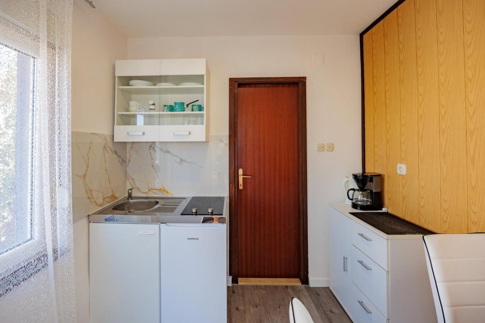 Crowonder Lucky Holiday House With Pool And Patio 30 Meters From The Beach Zadar Ngoại thất bức ảnh