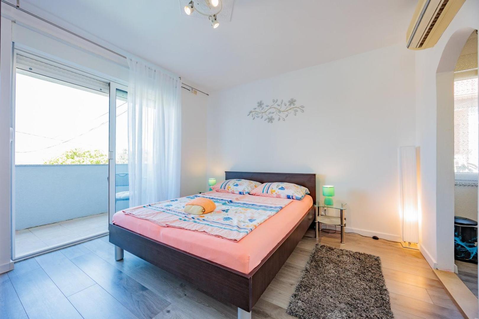 Crowonder Lucky Holiday House With Pool And Patio 30 Meters From The Beach Zadar Ngoại thất bức ảnh