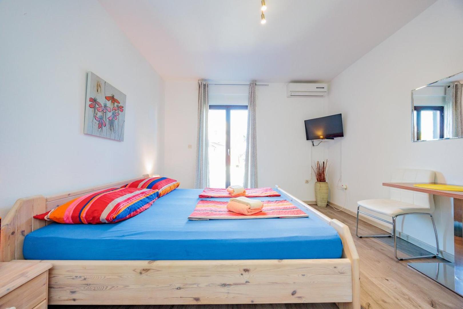 Crowonder Lucky Holiday House With Pool And Patio 30 Meters From The Beach Zadar Ngoại thất bức ảnh