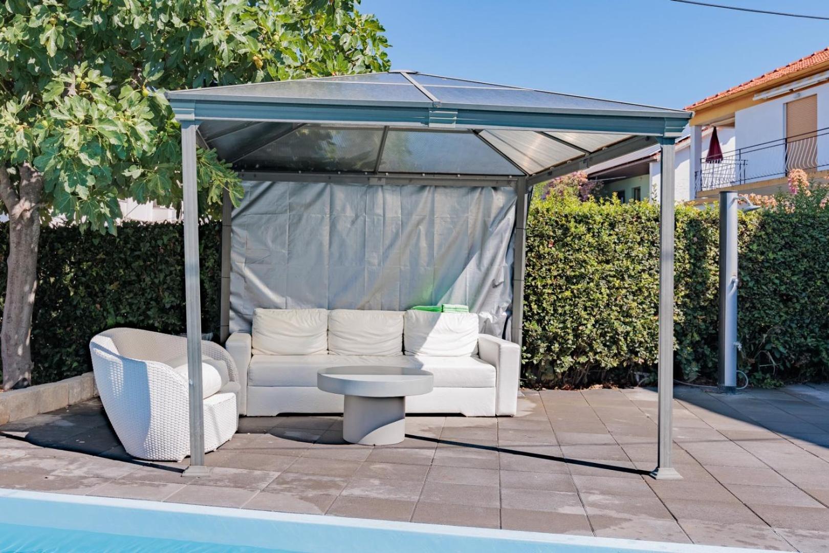 Crowonder Lucky Holiday House With Pool And Patio 30 Meters From The Beach Zadar Ngoại thất bức ảnh